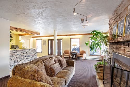 Rodeway Inn Gunnison - Crested Butte, Lobby