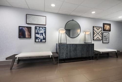 Country Inn & Suites by Radisson Asheville Downtown Tunnel Road, Lobby