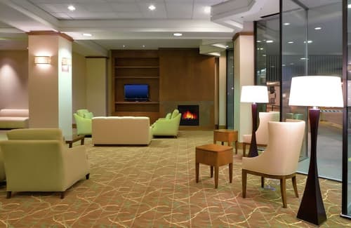 DoubleTree by Hilton Omaha Downtown, Lobby