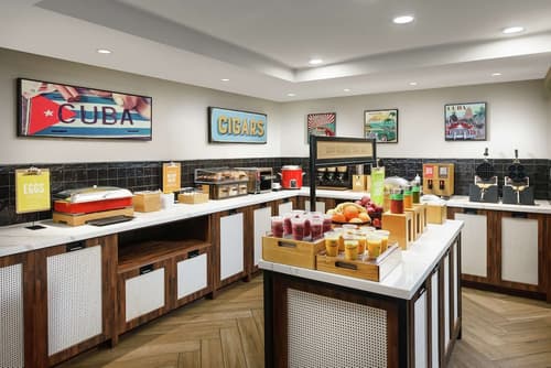 Hampton Inn Key West FL, Breakfast area