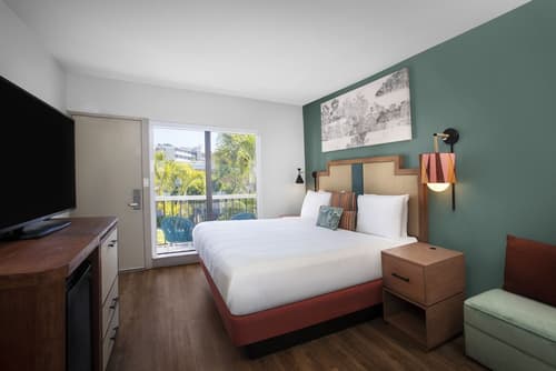 The Beachcomber, Room