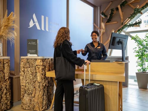 ibis Paris Tour Eiffel Cambronne 15ème, Reception