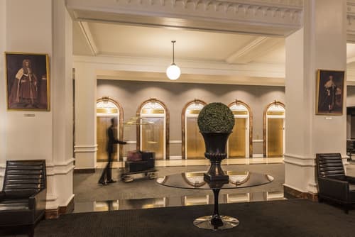 Lord Baltimore Hotel, Lobby