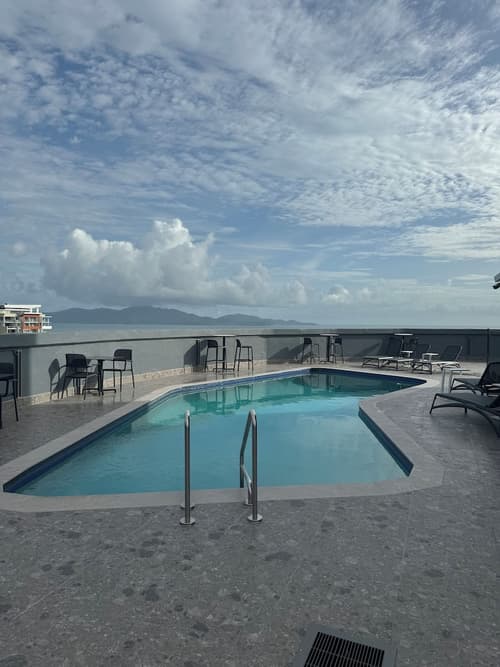 Hotel Grand Chancellor Townsville, Rooftop pool