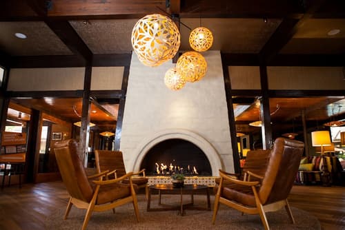 The Garland, Primary image