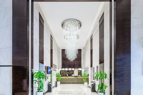 Millennium Downtown, Lobby