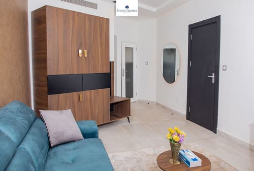 Sopatel Silmande, Room