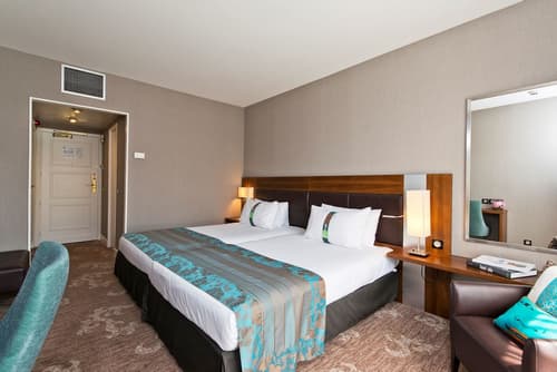 Holiday Inn Nice by IHG, Room