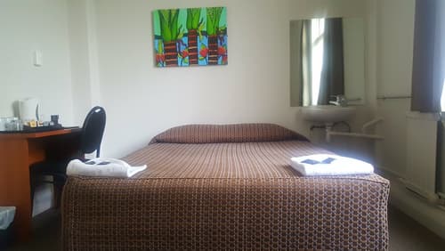 Kiwi International Hotel, Room