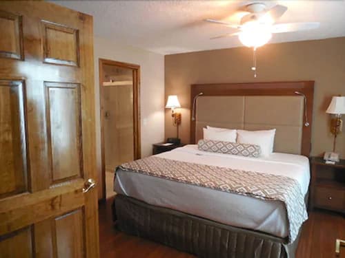 Clayton Plaza Hotel & Extended Stay, Room