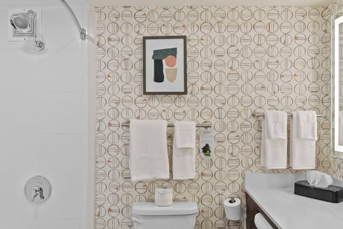 Holiday Inn Niagara Falls State Park Entry by IHG, Room