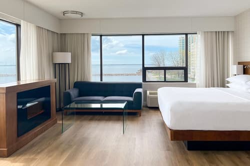 Delta Hotels by Marriott Kingston Waterfront, Room