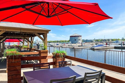 Delta Hotels by Marriott Kingston Waterfront, Restaurant