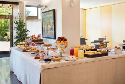 Starhotels Cristallo Palace, Breakfast area