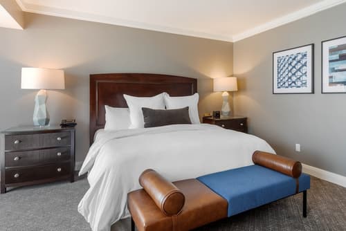 Omni Los Angeles Hotel at California Plaza, Room