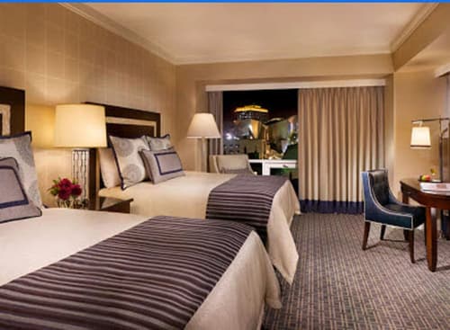 Omni Los Angeles Hotel at California Plaza, Room