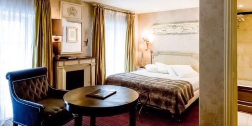 Hôtel Chateaubriand Champs Elysées