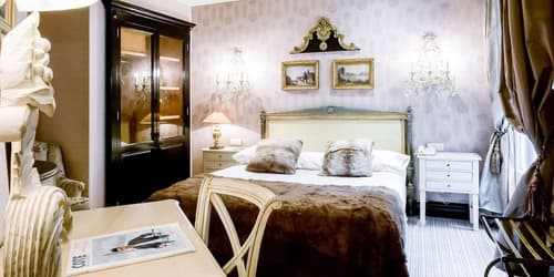Hôtel Chateaubriand Champs Elysées