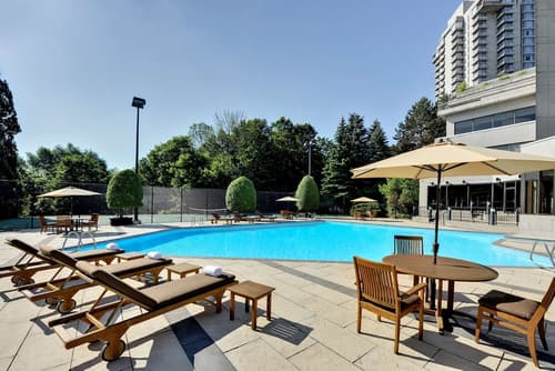 Crowne Plaza Toronto North York by IHG, Pool