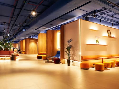 Mercure Warszawa Centrum, Lobby