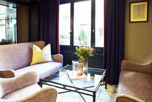 Hotel Montana Zürich, Interior entrance