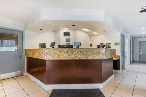 MainStay Suites St. Louis - Galleria