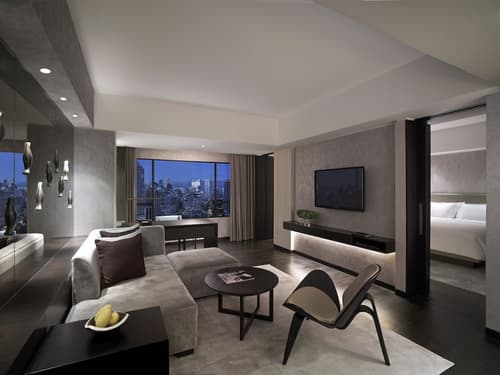 New World Makati Hotel