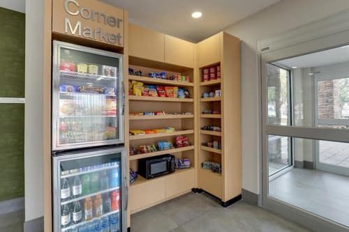 Las Colinas Inn Irving, SureStay Collection by Best Western, Food and drink