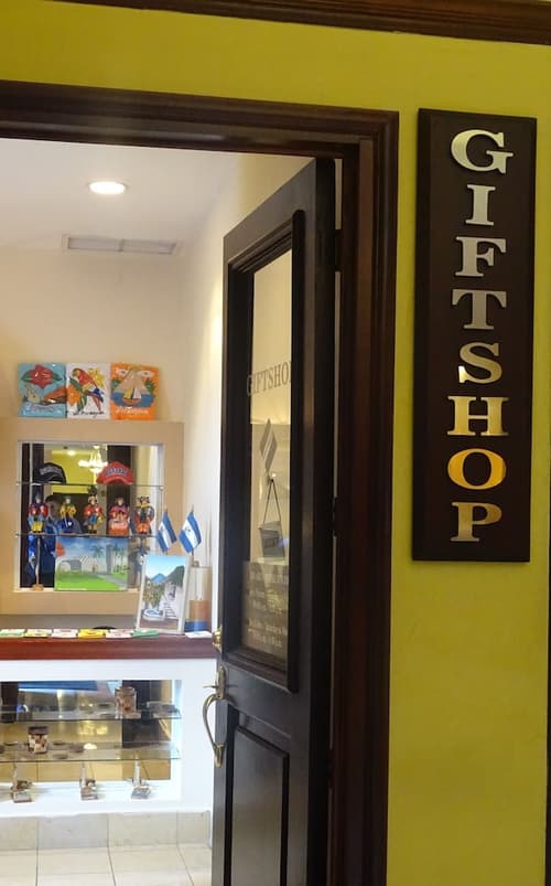 Hilton Princess Managua, Gift shop