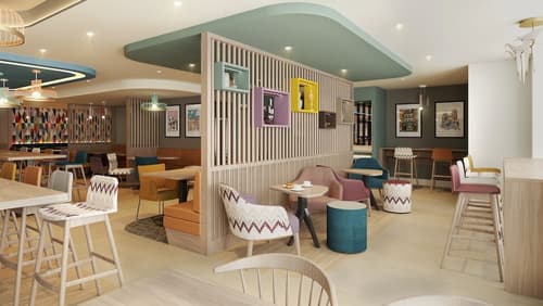 Hampton by Hilton London City, Reception