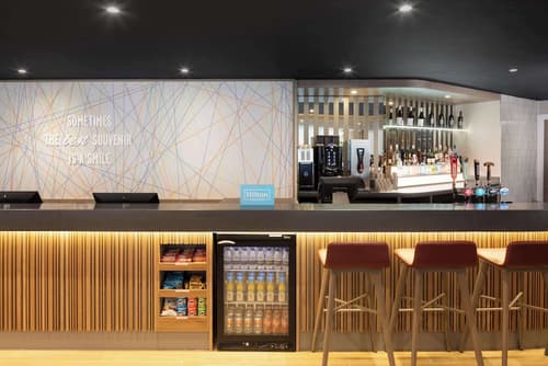 Hampton by Hilton London City, Reception