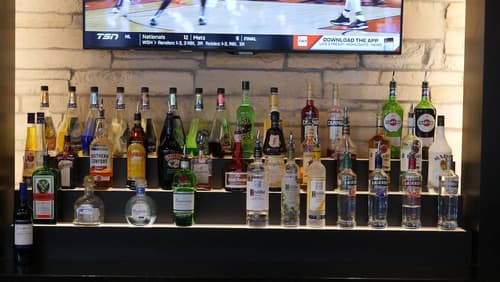 Niagara Fallsview Hotel, Restaurant