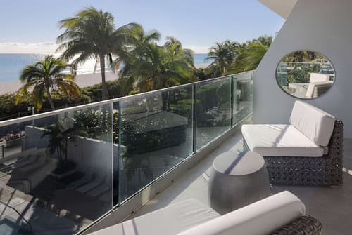 MB Hotel, Trademark Collection by Wyndham, Room