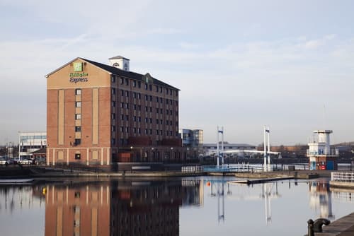 Holiday Inn Express Manchester - Salford Quays by IHG