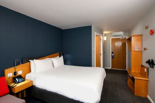 Holiday Inn Express Manchester - Salford Quays by IHG