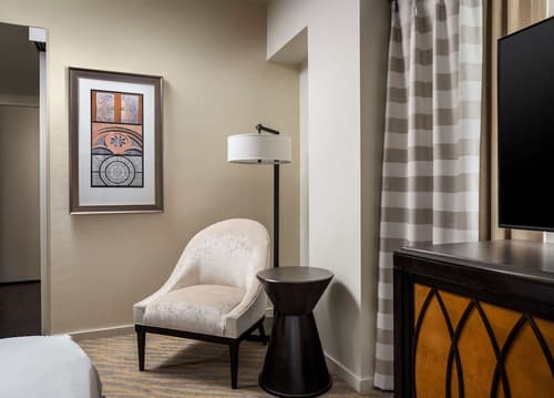 The Inn at Penn, A Hilton Hotel