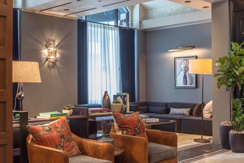 Dossier Hotel, Lobby sitting area