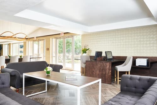 DoubleTree by Hilton Dallas - Market Center