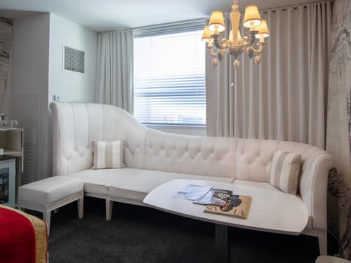 SAHARA Las Vegas, Room