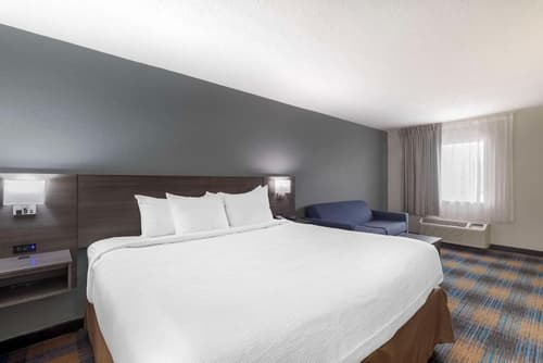 Downtown Inn & Studio Suites, Room