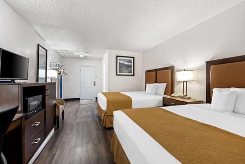 Travelodge by Wyndham Page, View of Lake Powell, Room