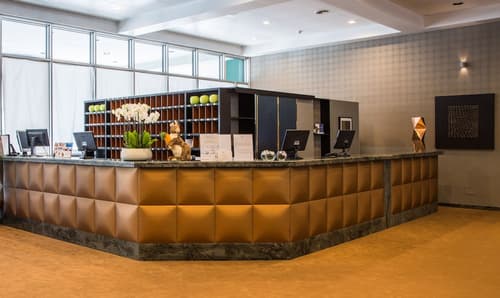 Hotel Blaise & Francis, Reception