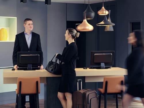 Mercure Orange Centre, Reception