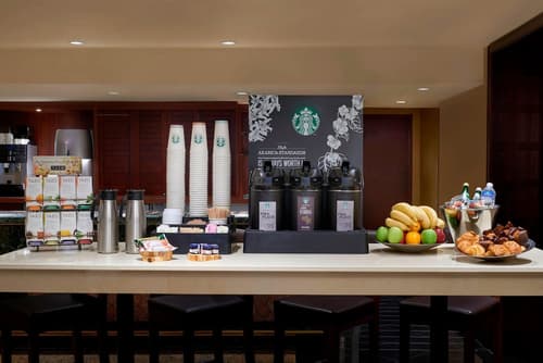 Sheraton Ottawa Hotel, Restaurant