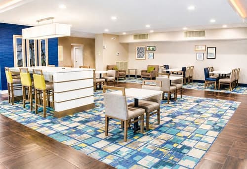 Garner Hotel Glen Burnie BWI Airport Area by IHG
