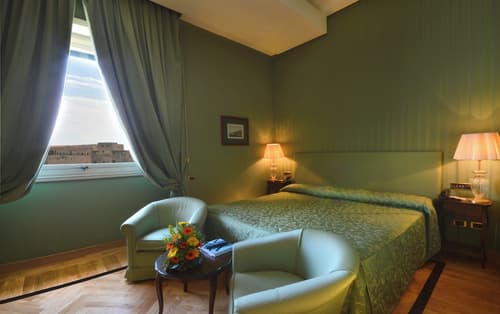 Grand Hotel Vesuvio, Room