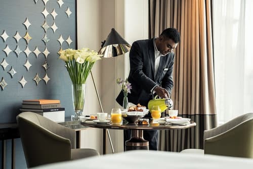 Four Seasons Hotel Singapore