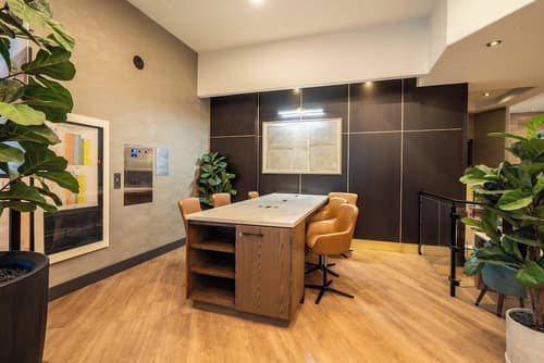 Sandman Signature Vancouver Downtown Hotel, Lobby