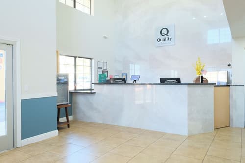 Quality Inn Holbrook near Petrified Forest, Lobby