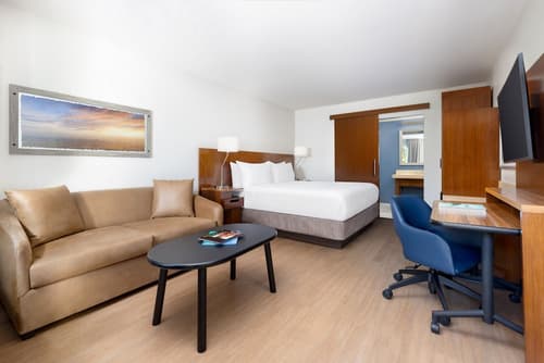 Fairfield by Marriott Inn & Suites Key West at The Keys Collection